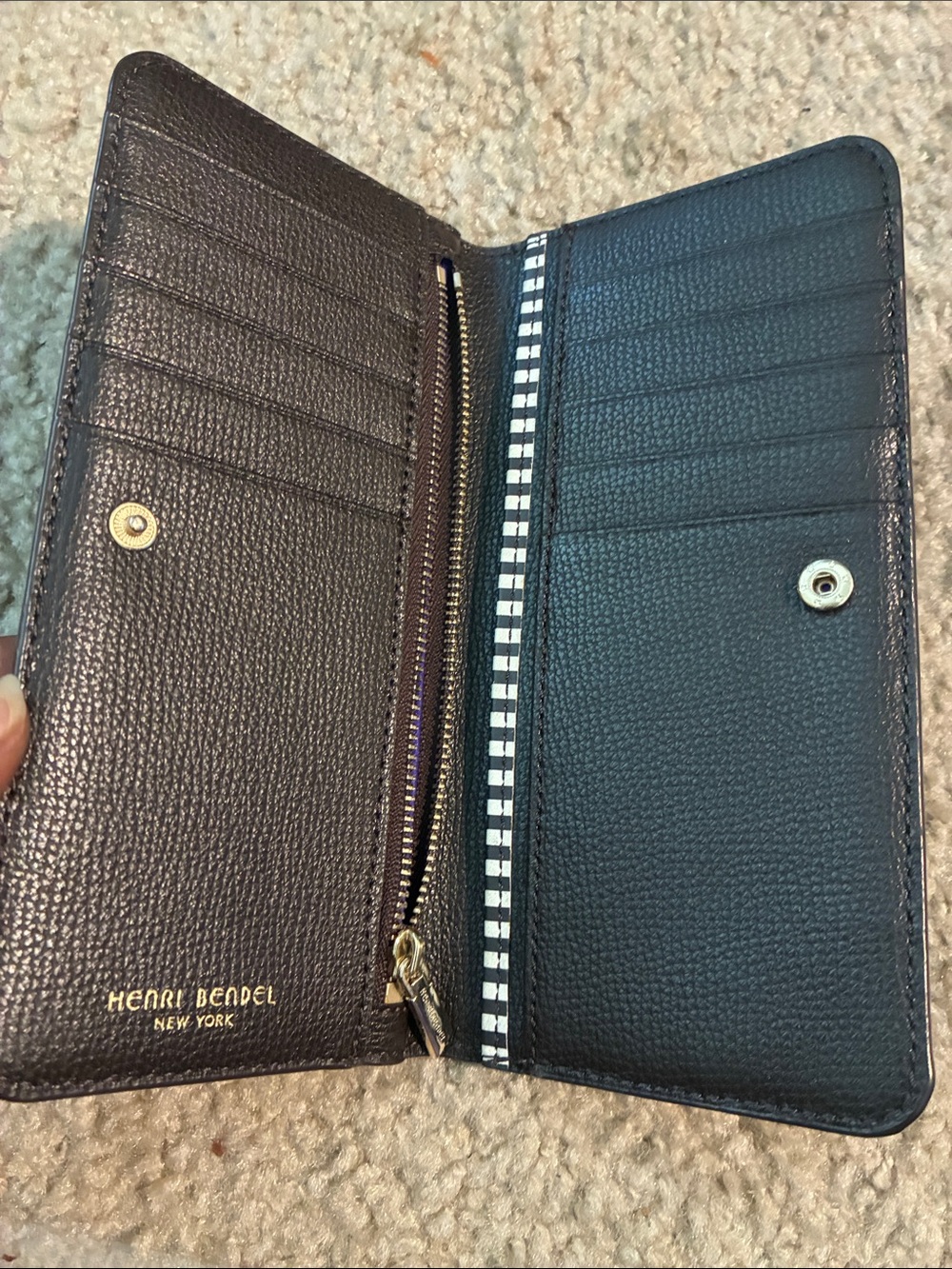 Henri Bendel Black and White Striped Zip-Around Wallet - Picture 6 of 9